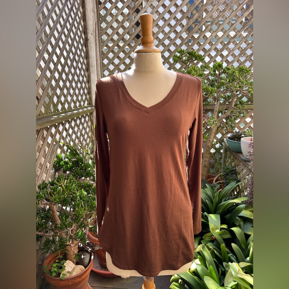 NIASHOT Brown Long Sleeve T Shirt Size Small. NWT OVERSIZED S-M  Rounded hem